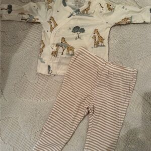 Angel Dear NB Pajamas Set with Giraffe Print - Cream and Brown